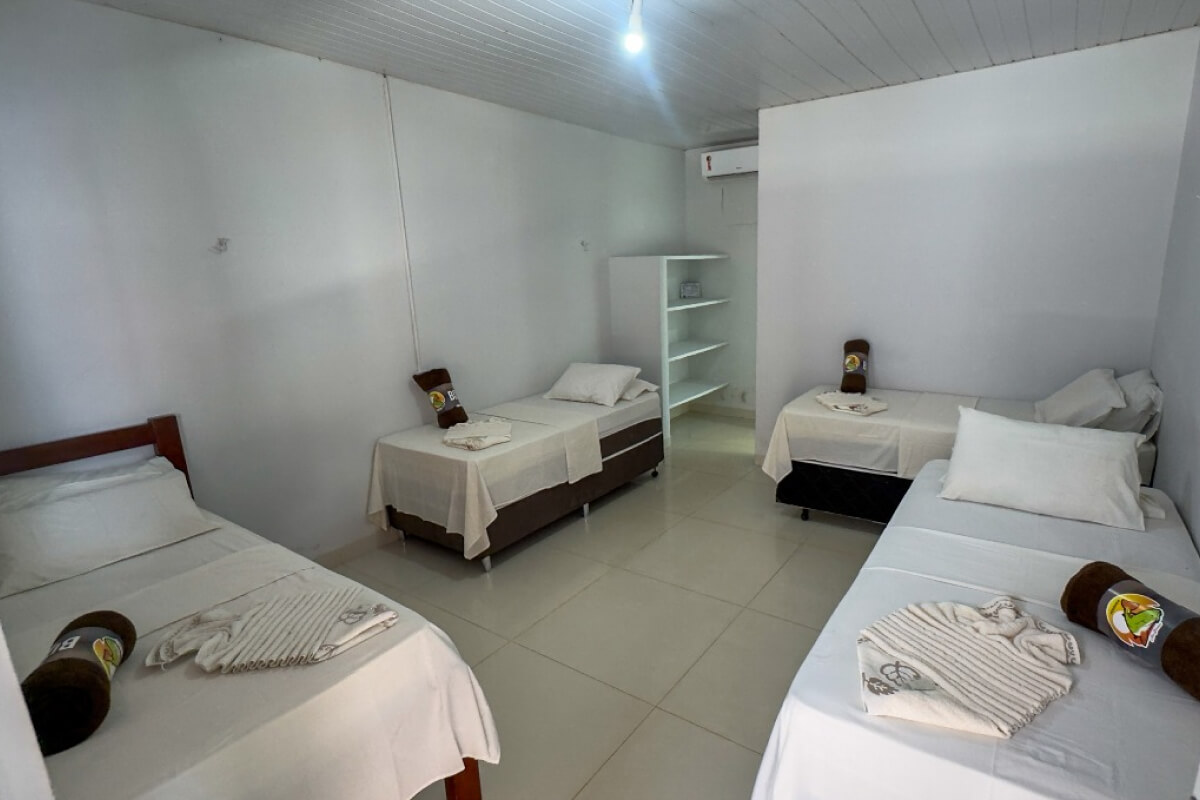 Operação de pesca com barcos e guias na Pousada Asa Branca